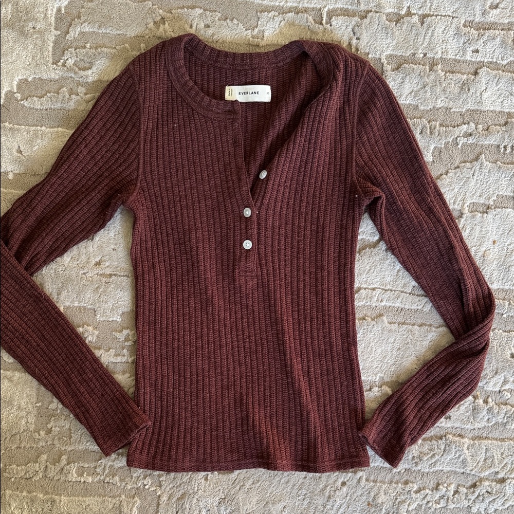 Everlane ribbed button down henley xs
